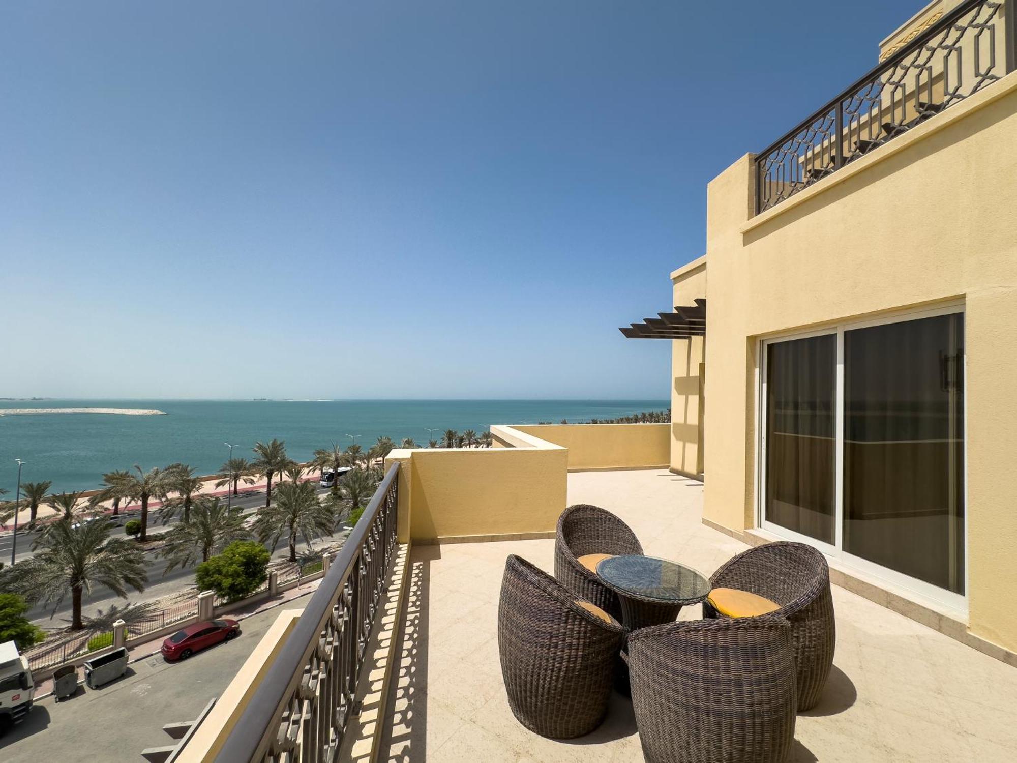 Hala Homes- Bab Al Bahr Residence, Al Marjan Island Apartment *