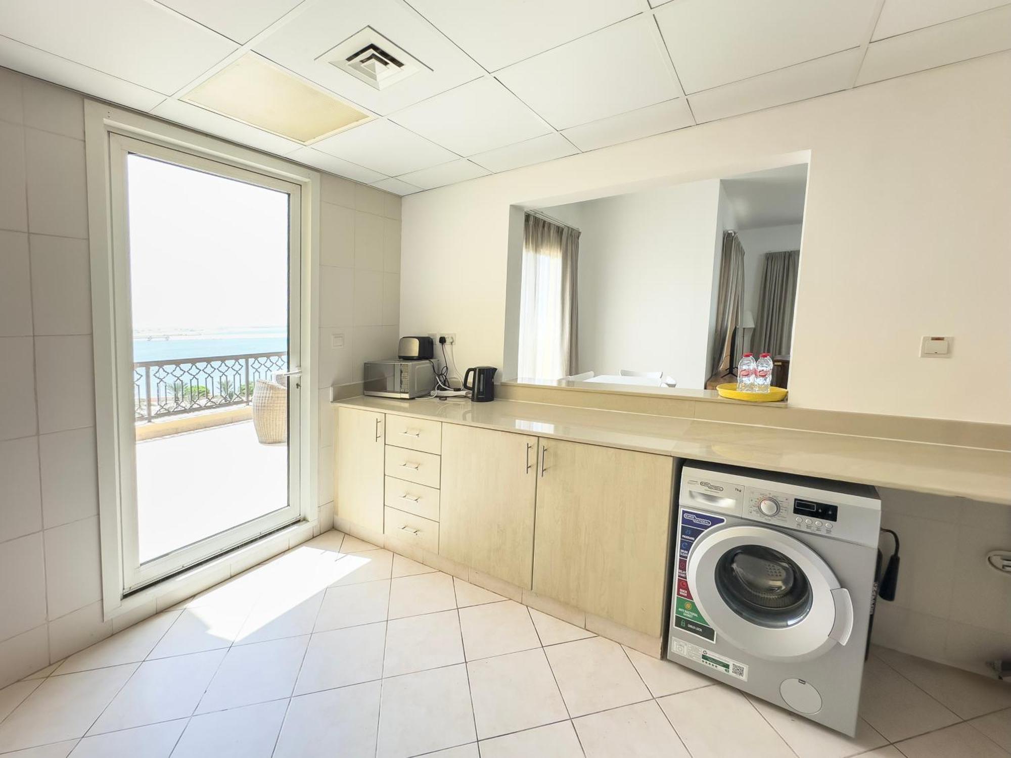 Apartment Hala Homes- Bab Al Bahr Residence, Al Marjan Island *