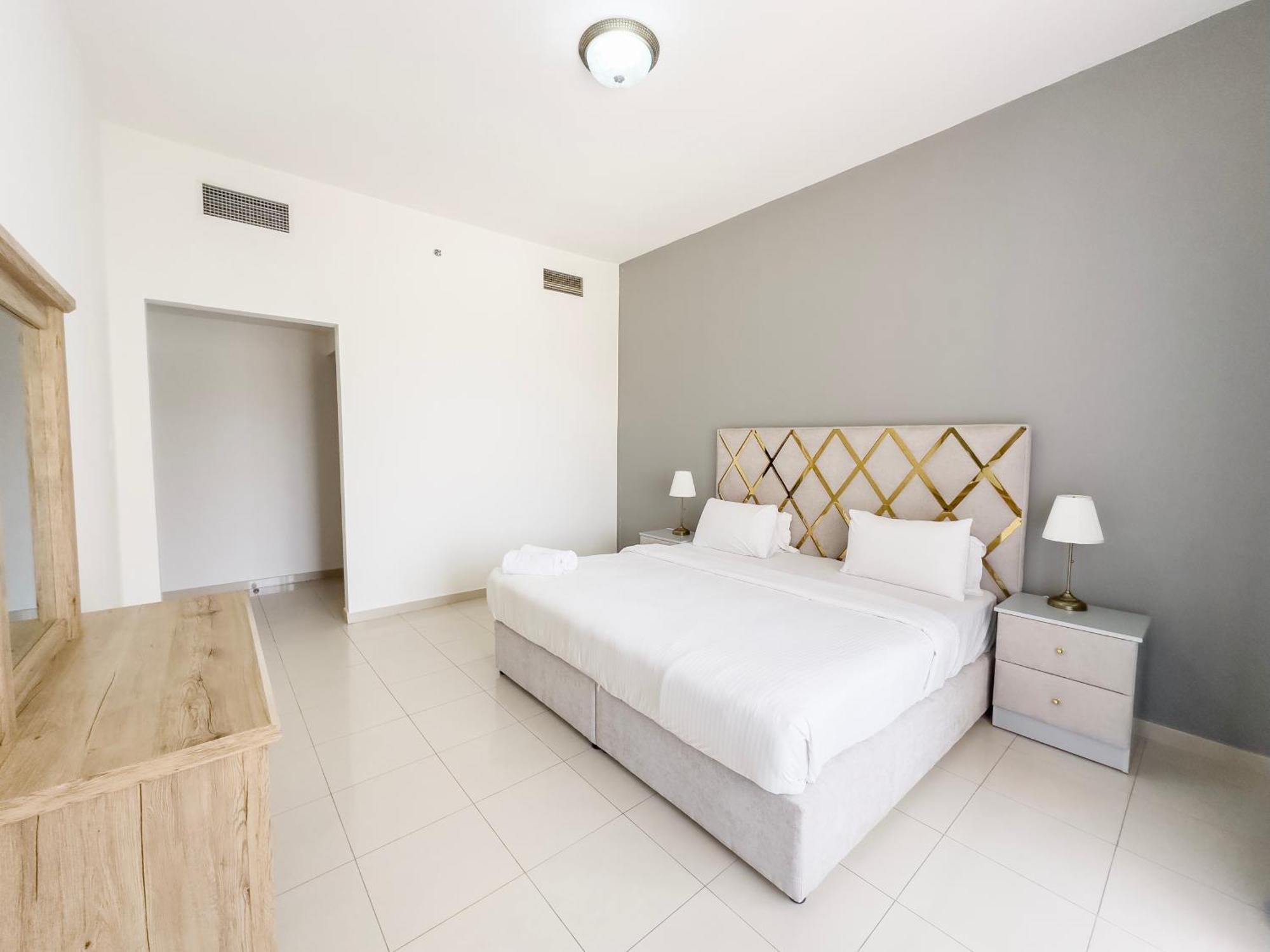 Apartment Hala Homes- Bab Al Bahr Residence, Al Marjan Island *